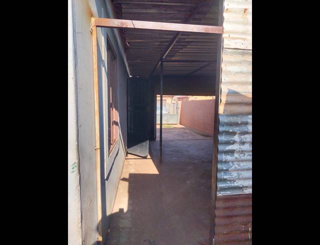 2 BEDROOM HOUSE FOR SALE IN KATLEHONG SOUTH